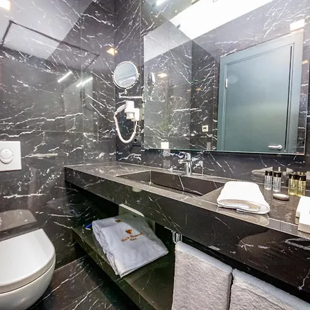 酒店 Black Diamond 4*