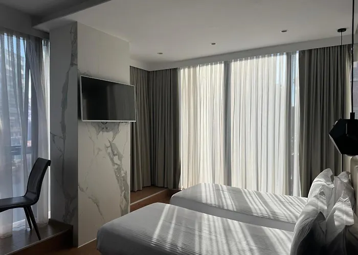 Black Diamond Tirana