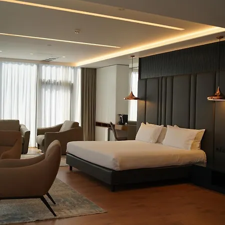 فندق Black Diamond تيرانا